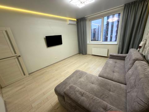 квартира за адресою с. Софіївська борщагівка, Героїв Небесної Сотні просп., 16/7