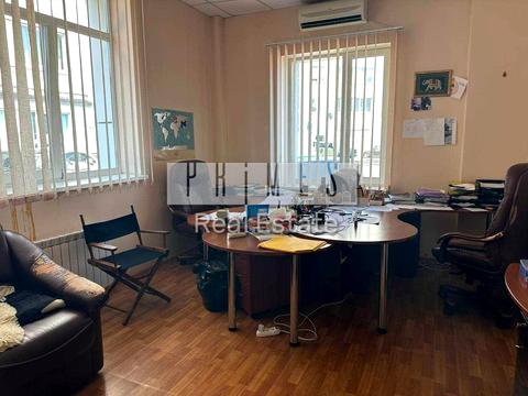 комерційна за адресою Миколи Закревського вул., 22