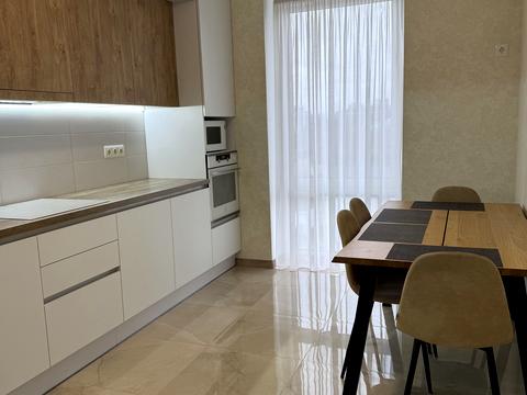 квартира по адресу Вячеслава Черновола ул., 98а