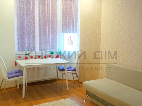 квартира за адресою Абрикосова вул., 7