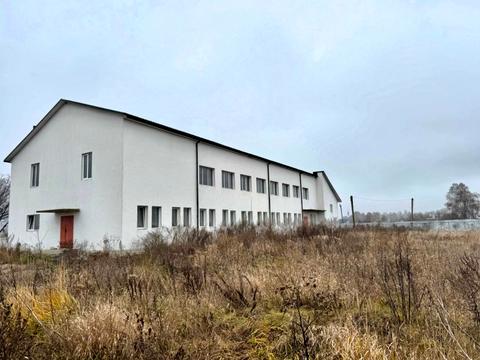 комерційна за адресою Набережна, 8