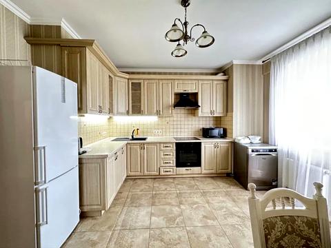 квартира по адресу Александра Мишуги ул., 12