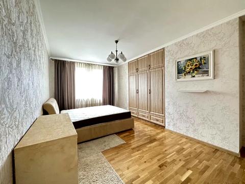 квартира по адресу Александра Мишуги ул., 12