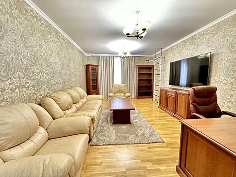 квартира по адресу Александра Мишуги ул., 12