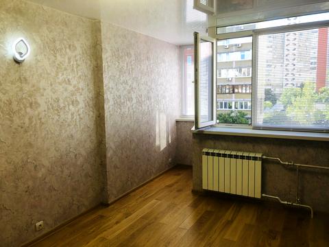 квартира за адресою Анни Ахматової вул., 11