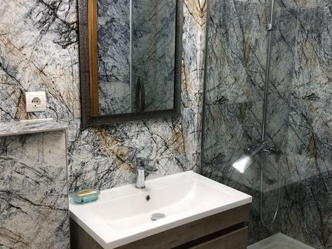 квартира за адресою Анни Ахматової вул., 11