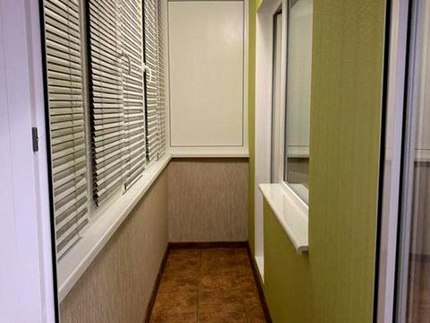 квартира за адресою Київ, Романа Шухевича просп. (Генерала Ватутіна), 12-А