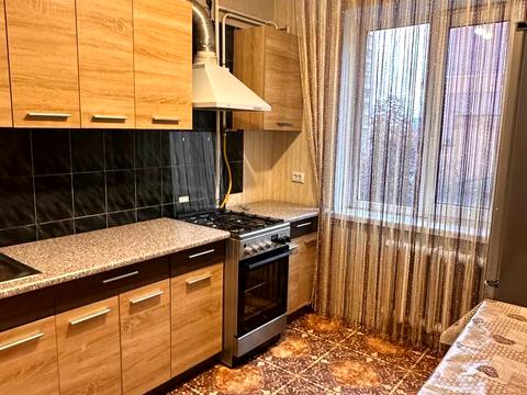 квартира за адресою Андрія Мельника вул., 8