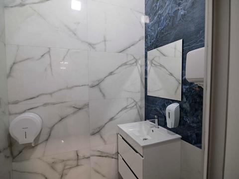 коммерческая по адресу Русская ул., 2а