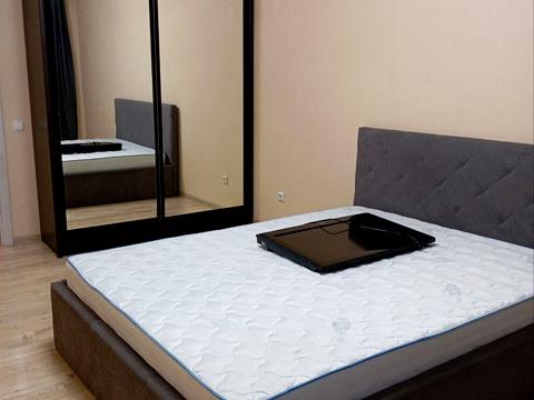 квартира за адресою Ревуцького вул., 54