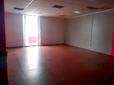 комерційна за адресою Андрія Малишка вул., 5