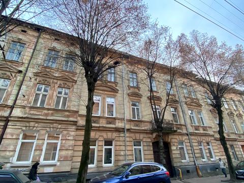 квартира за адресою Шептицьких вул., 16а