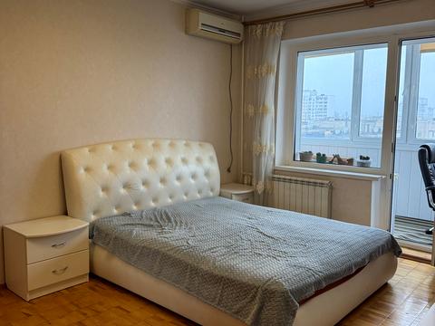 квартира по адресу Миколы Бажана просп., 5