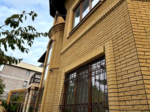 дом по адресу Ніла Армстронга ул. (Казакова)