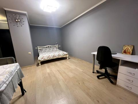 квартира за адресою Євгена Танцюри вул., 37/43