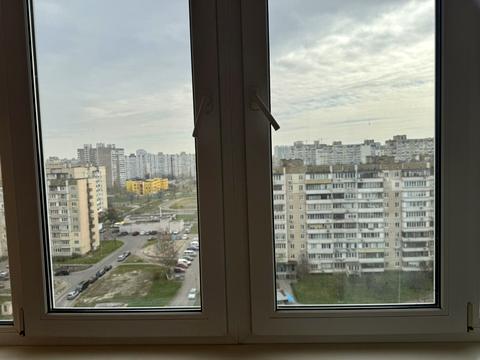 квартира за адресою Драгоманова вул., 12