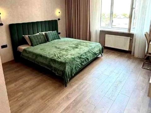 квартира за адресою Зарічна вул., 4 к1