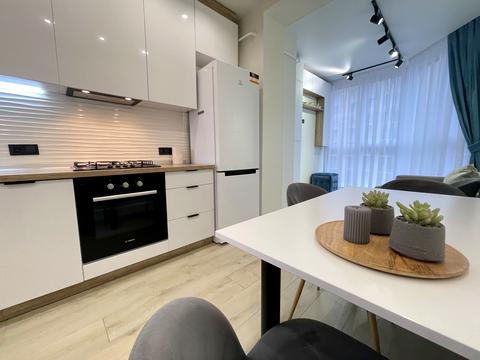 квартира за адресою Молодіжна вул., 4