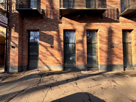 комерційна за адресою Дніпро, Воскресенська вул. (Леніна), 38