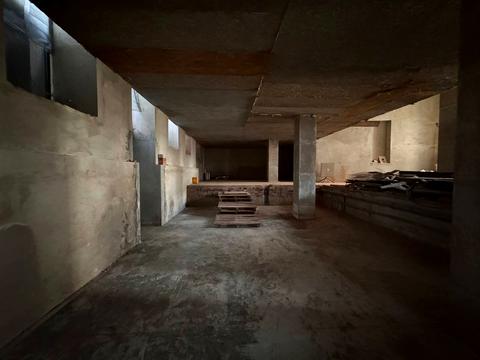 комерційна за адресою Дніпро, Воскресенська вул. (Леніна), 38