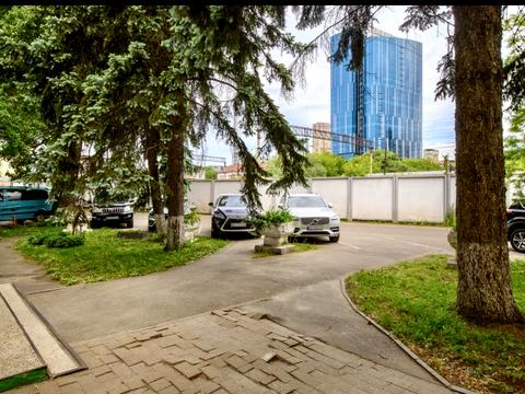 комерційна за адресою Гетьмана Павла Скоропадського вул. (Льва Толстого), 63