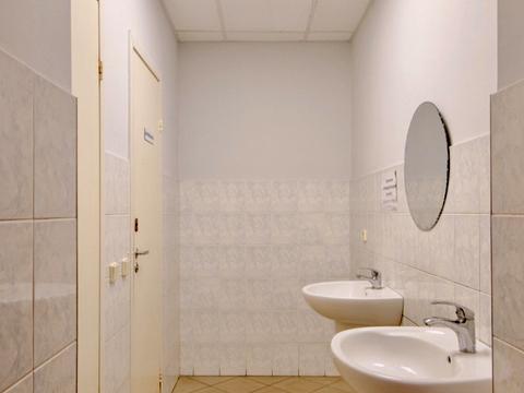 комерційна за адресою Гетьмана Павла Скоропадського вул. (Льва Толстого), 63