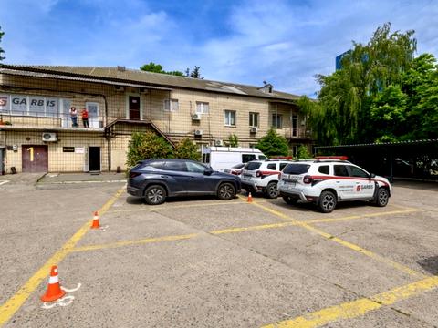 комерційна за адресою Гетьмана Павла Скоропадського вул. (Льва Толстого), 63