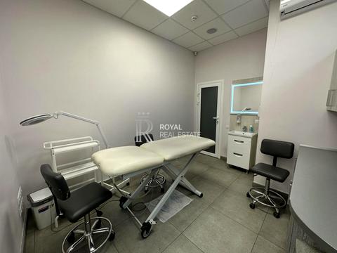 коммерческая по адресу Академика Глушкова просп., 9-Д