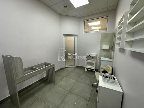 коммерческая по адресу Академика Глушкова просп., 9-Д