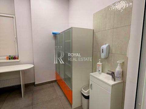 коммерческая по адресу Академика Глушкова просп., 9-Д