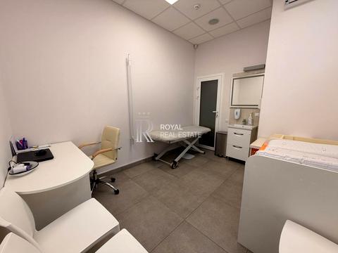 коммерческая по адресу Академика Глушкова просп., 9-Д