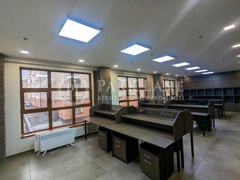 комерційна за адресою Богдана Хмельницького вул., 2/37б