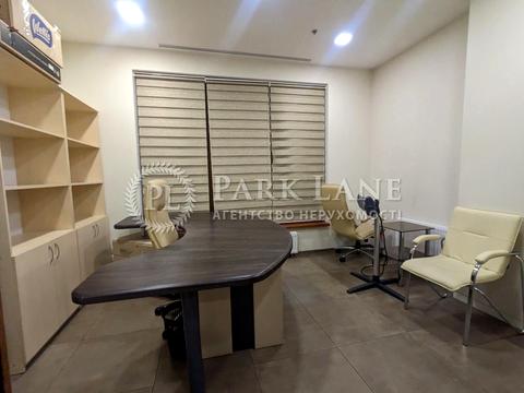 комерційна за адресою Богдана Хмельницького вул., 2/37б