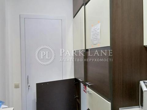 комерційна за адресою Богдана Хмельницького вул., 2/37б