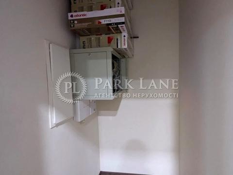 комерційна за адресою Богдана Хмельницького вул., 2/37б