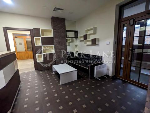 комерційна за адресою Богдана Хмельницького вул., 2/37б