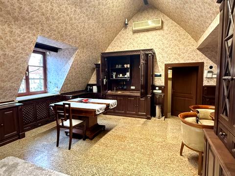 коммерческая по адресу Героев Майдана ул. (Гвардейская), 3