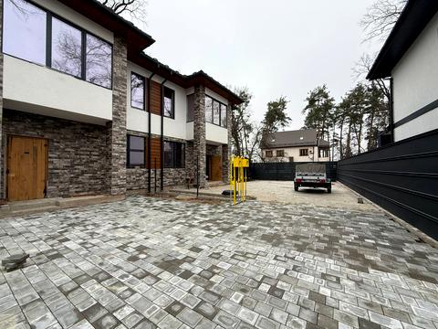 будинок за адресою Академіка Ромоданова вул. (Льва Толстого)