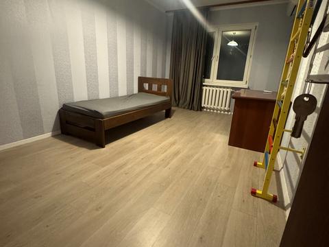 квартира по адресу Киев, Милославская ул., 4