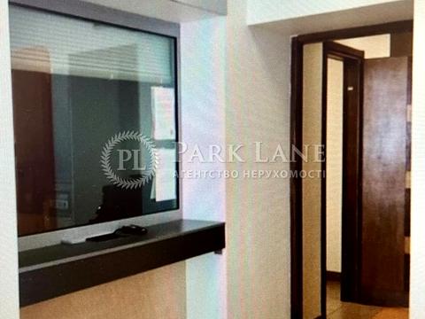 комерційна за адресою Пирогова вул., 4/26