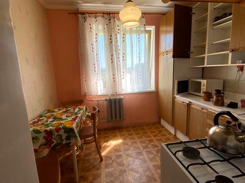 квартира за адресою Гната Хоткевича вул., 20