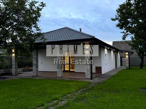 будинок за адресою Центральна вул., 11