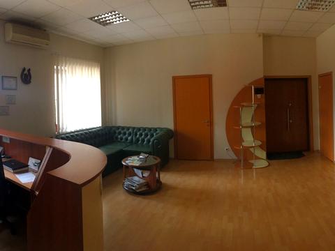 комерційна за адресою Королеви Єлизавети ІІ вул. (Глинки), 2