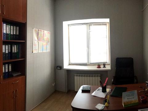 комерційна за адресою Королеви Єлизавети ІІ вул. (Глинки), 2