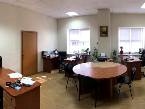 комерційна за адресою Королеви Єлизавети ІІ вул. (Глинки), 2