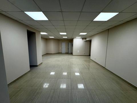 комерційна за адресою Галицька вул., 64а