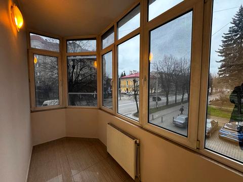 комерційна за адресою Галицька вул., 64а