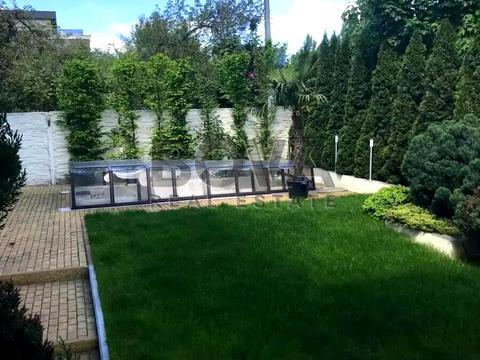 будинок за адресою Івана Виговського вул. (Маршала Гречка), 1