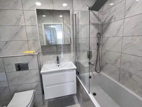 квартира за адресою Профсоюзна вул., 9-А