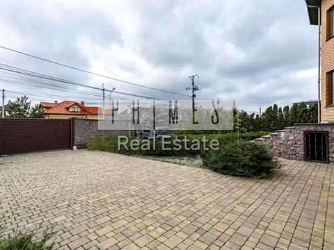 будинок за адресою Квітнева вул., 6